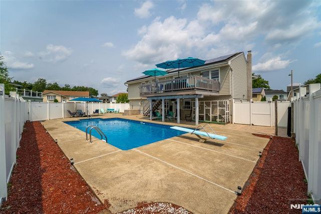 5 La Rosa Drive, Little Ferry, NJ 07643