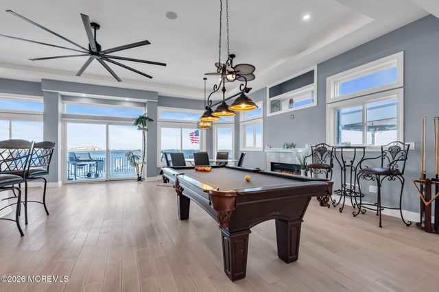 107 Bay Shore Drive, Toms River, NJ 08753