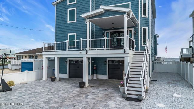107 Bay Shore Drive, Toms River, NJ 08753