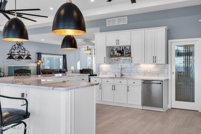 107 Bay Shore Drive, Toms River, NJ 08753