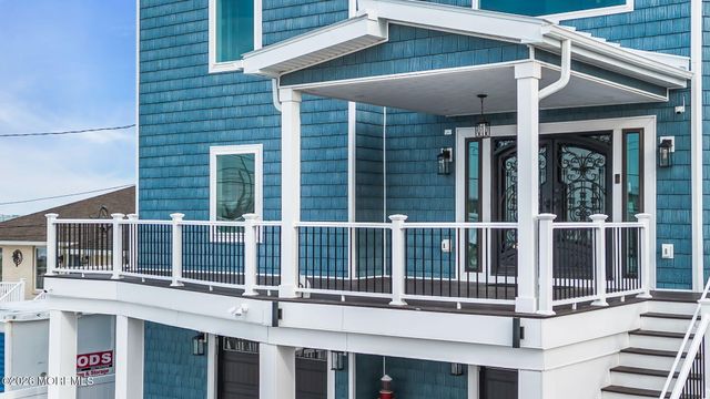 107 Bay Shore Drive, Toms River, NJ 08753