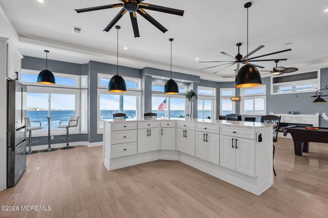 107 Bay Shore Drive, Toms River, NJ 08753