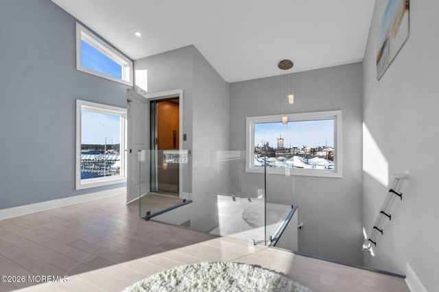 107 Bay Shore Drive, Toms River, NJ 08753