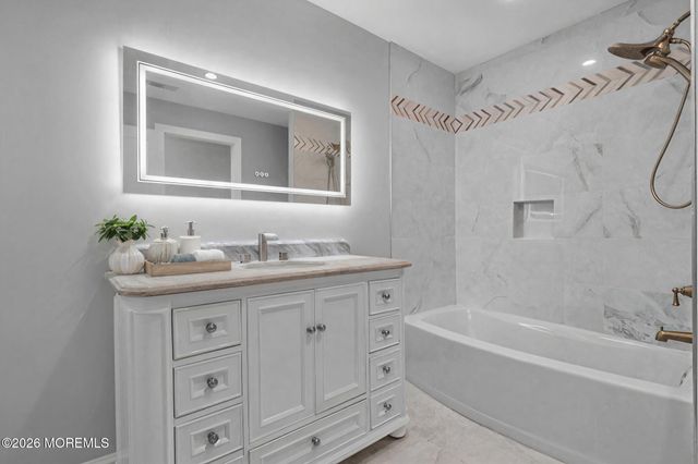 107 Bay Shore Drive, Toms River, NJ 08753