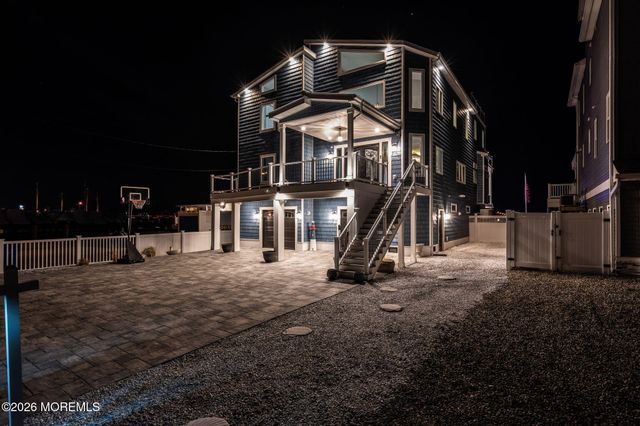 107 Bay Shore Drive, Toms River, NJ 08753