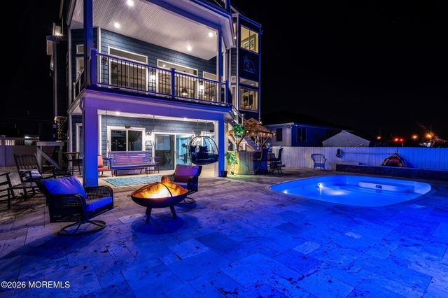 107 Bay Shore Drive, Toms River, NJ 08753