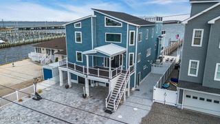 107 Bay Shore Drive, Toms River, NJ 08753