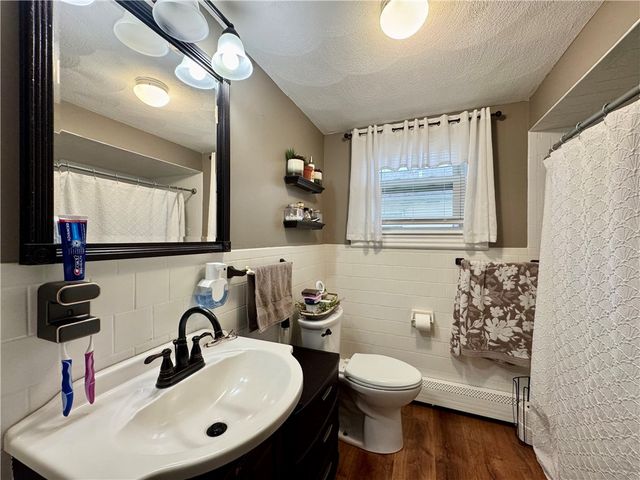 142 Carter Avenue, Pawtucket, RI 02861