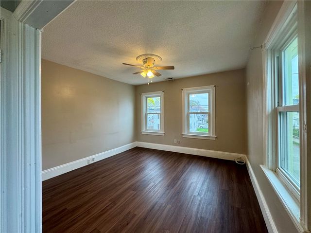 142 Carter Avenue, Pawtucket, RI 02861