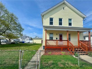 142 Carter Avenue, Pawtucket, RI 02861