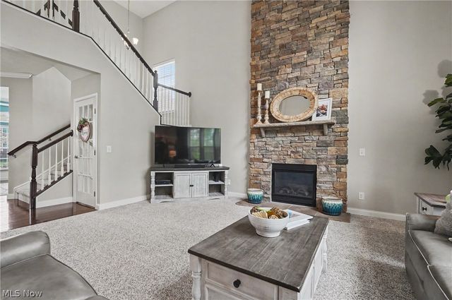 4721 Briar Hill Drive, Ravenna, OH 44266
