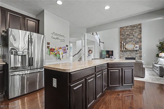 4721 Briar Hill Drive, Ravenna, OH 44266