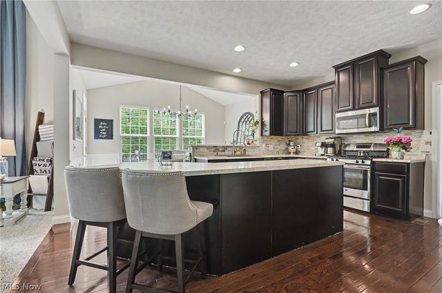 4721 Briar Hill Drive, Ravenna, OH 44266