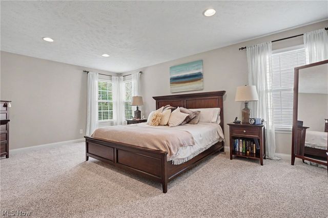 4721 Briar Hill Drive, Ravenna, OH 44266