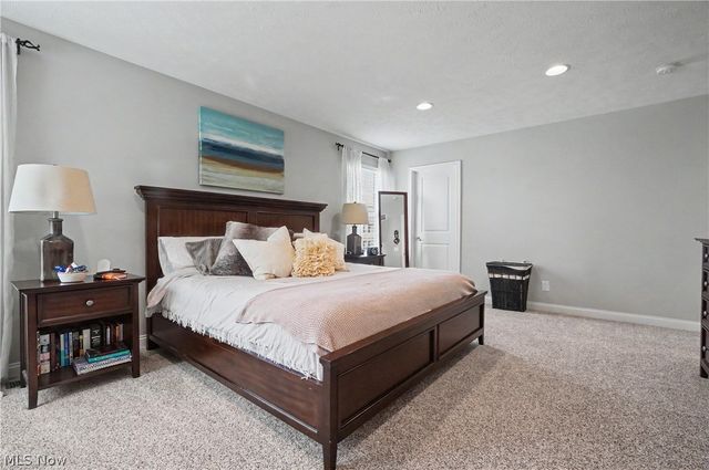 4721 Briar Hill Drive, Ravenna, OH 44266