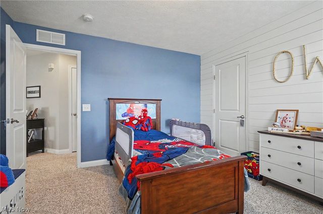 4721 Briar Hill Drive, Ravenna, OH 44266