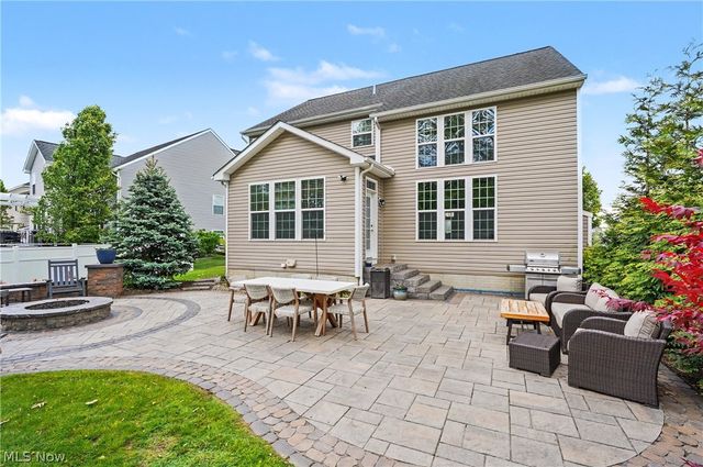 4721 Briar Hill Drive, Ravenna, OH 44266