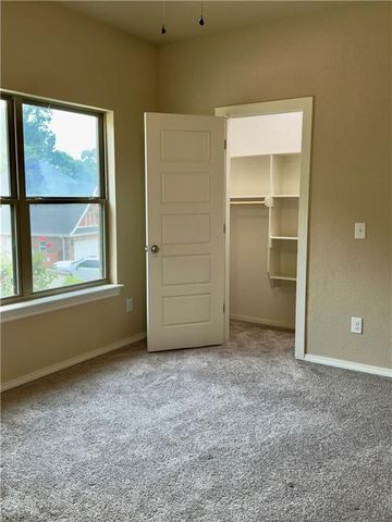 2232 Presley Lane, Springdale, AR 72764
