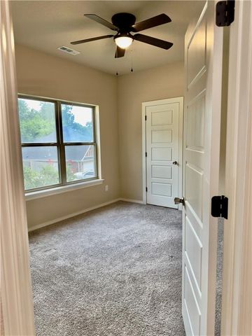 2232 Presley Lane, Springdale, AR 72764