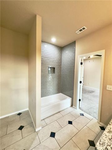 2232 Presley Lane, Springdale, AR 72764