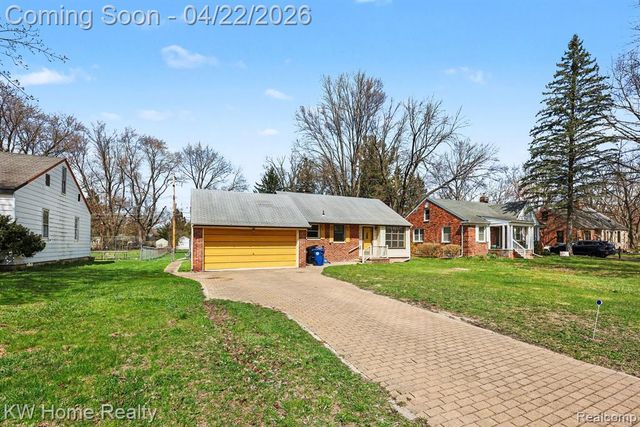 26932 W 6 Mile Road, Redford, MI 48240