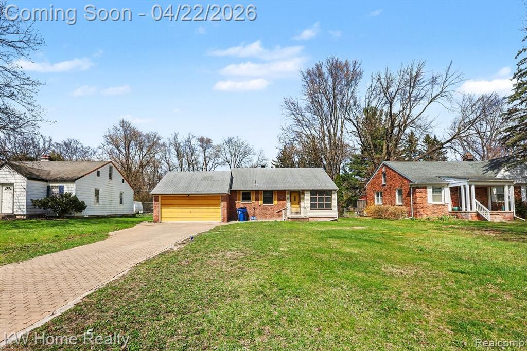 26932 W 6 Mile Road, Redford, MI 48240