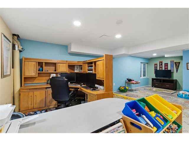 2426 Lansdowne Ct, Highlands Ranch, CO 80126