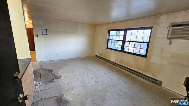 412-432 Broadway 32B, Passaic, NJ 07055