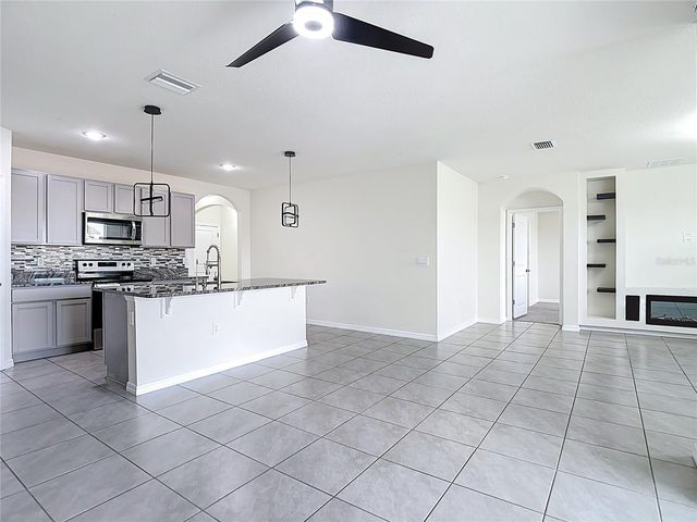 2682 COMMON FIG RUN, Wesley Chapel, FL 33543