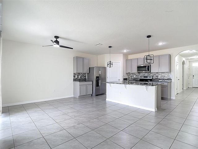 2682 COMMON FIG RUN, Wesley Chapel, FL 33543