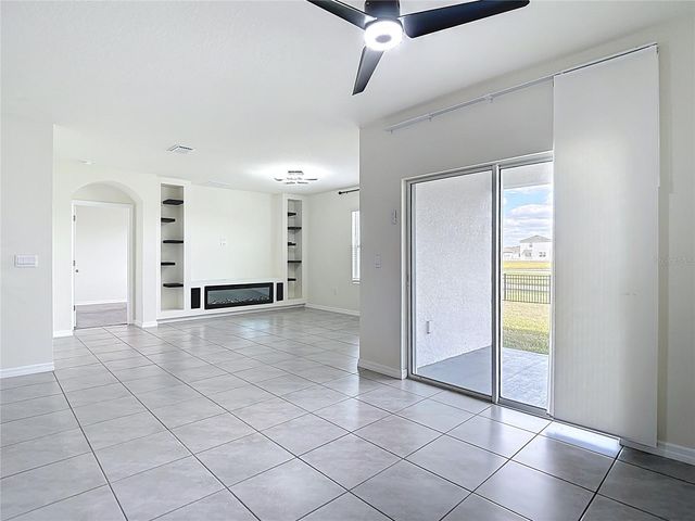 2682 COMMON FIG RUN, Wesley Chapel, FL 33543