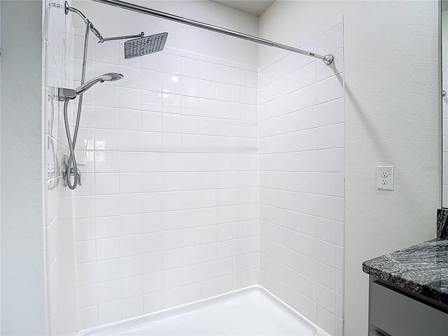 2682 COMMON FIG RUN, Wesley Chapel, FL 33543