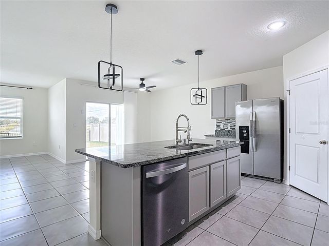 2682 COMMON FIG RUN, Wesley Chapel, FL 33543