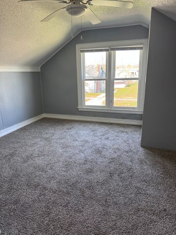 604 W 2ND Avenue, Milan, IL 61264