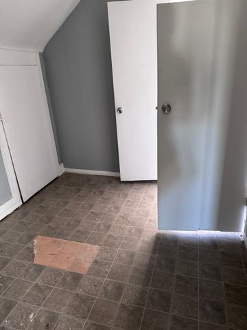 604 W 2ND Avenue, Milan, IL 61264