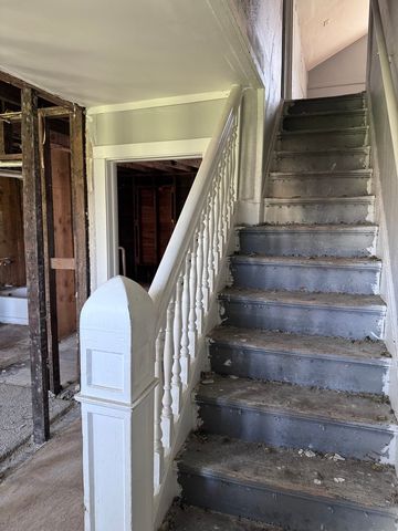 604 W 2ND Avenue, Milan, IL 61264
