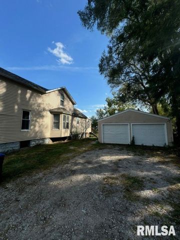 604 W 2ND Avenue, Milan, IL 61264