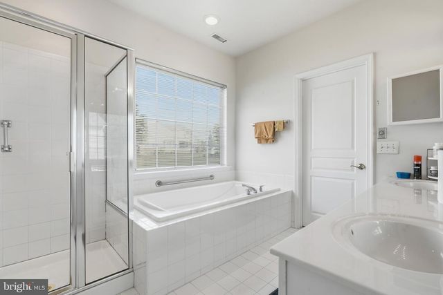 29 PENNINGTON CT, Delanco, NJ 08075