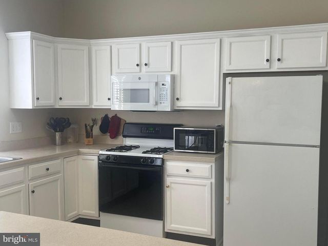 29 PENNINGTON CT, Delanco, NJ 08075