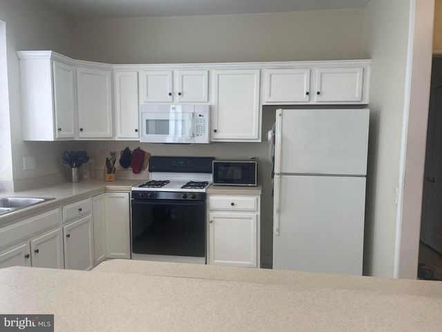 29 PENNINGTON CT, Delanco, NJ 08075