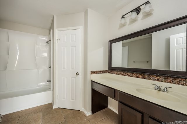 2886 Almond Field, San Antonio, TX 78245