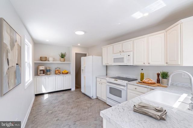 1305 BRIXTON RD, Baltimore, MD 21239
