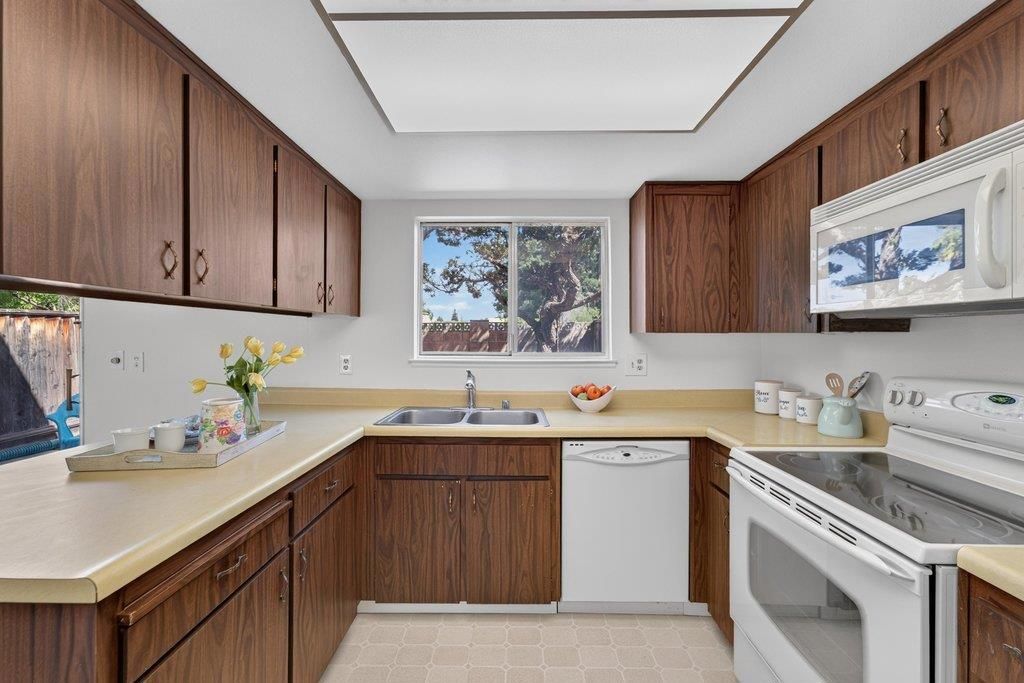 Image 11 of property listing at 6462 Trinidad Drive, San Jose, CA 95120