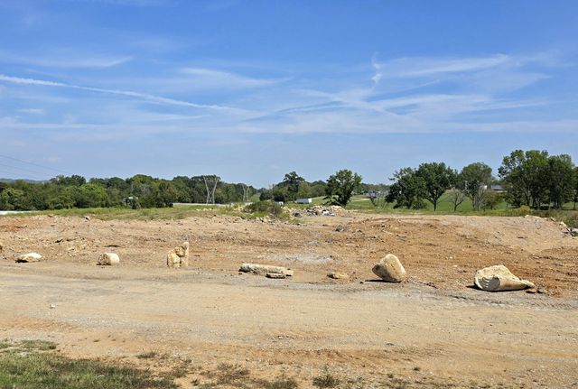 616 N James M Campbell Blvd, Columbia, TN 38401