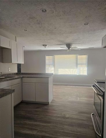 735 S Carter S Drive, Jonesboro, GA 30236