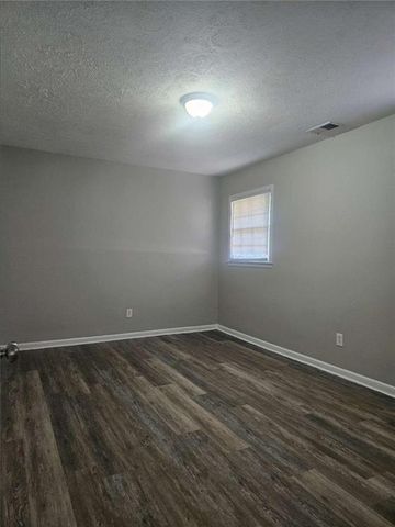 735 S Carter S Drive, Jonesboro, GA 30236