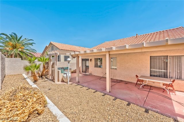 1854 Vista Del Oso Way, North Las Vegas, NV 89031