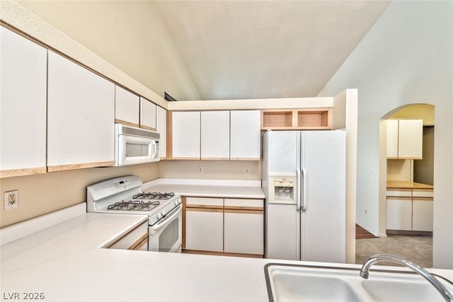 1854 Vista Del Oso Way, North Las Vegas, NV 89031