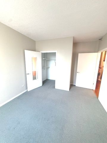 600 N Kingsbury Street 1614, Chicago, IL 60610