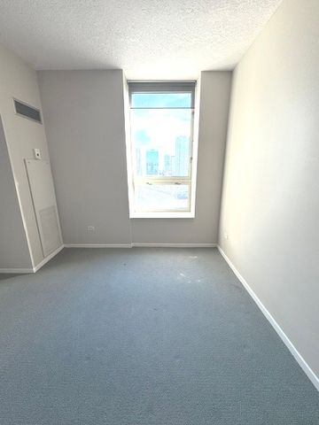 600 N Kingsbury Street 1614, Chicago, IL 60610